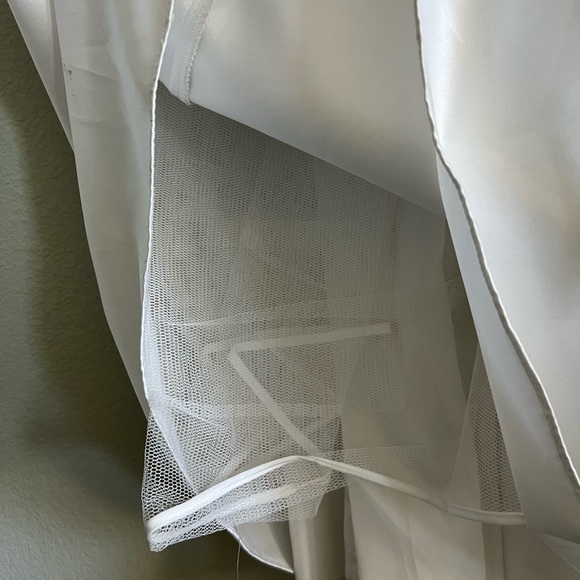 Aspeed White Strap Beaded/Embroidered Floral Wedding Dress. Size Small. - Picture 6 of 14